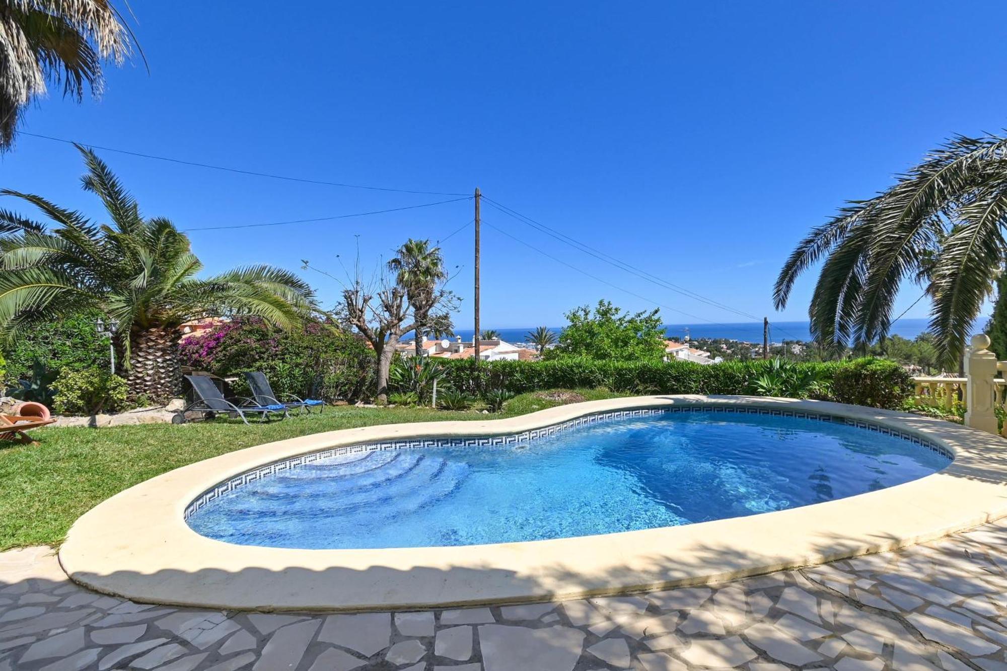 Lau Villa *